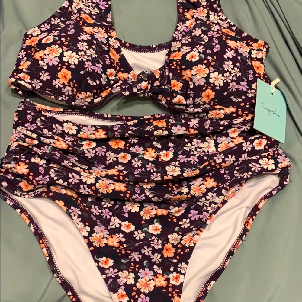 High waisted bikini